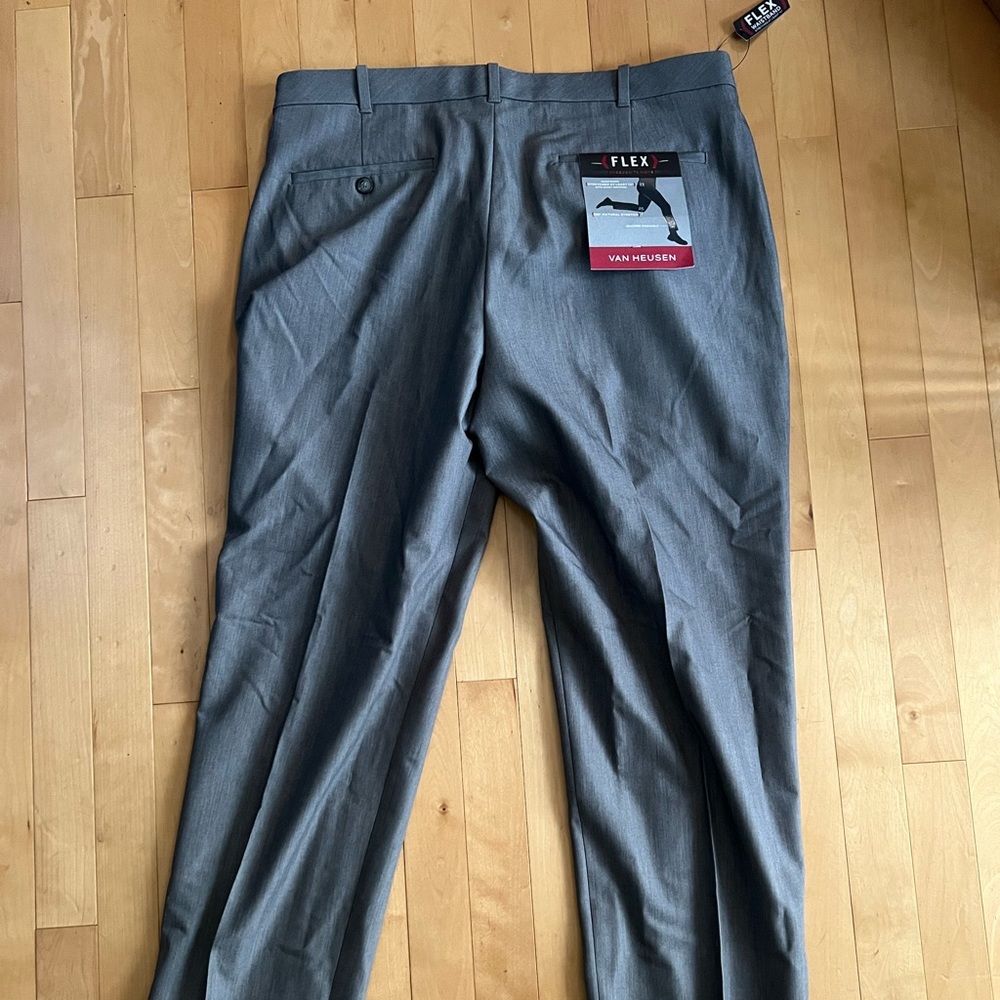 NWT Van Huesen Stretch Slate Grey Mens Slacks 34x32 Straight